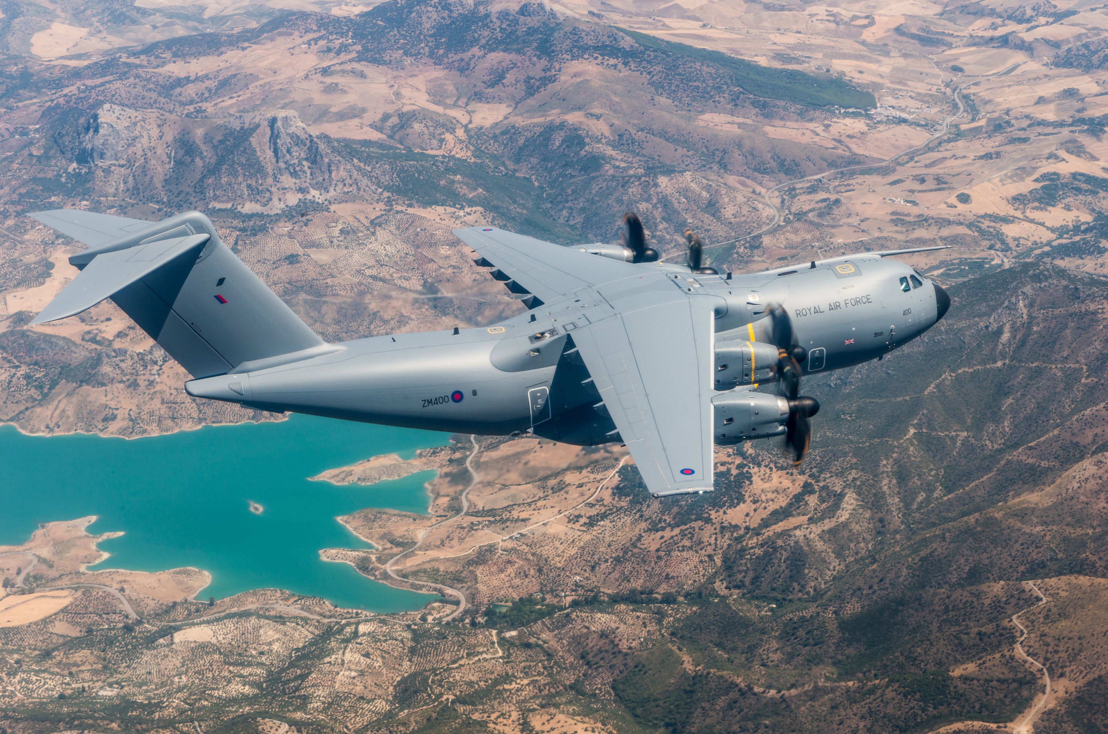 Airbus A400M транспортный самолёт