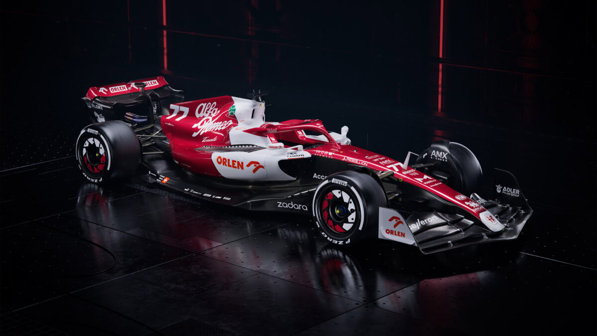Alfa Romeo Racing гоночная машина F1 2022 года