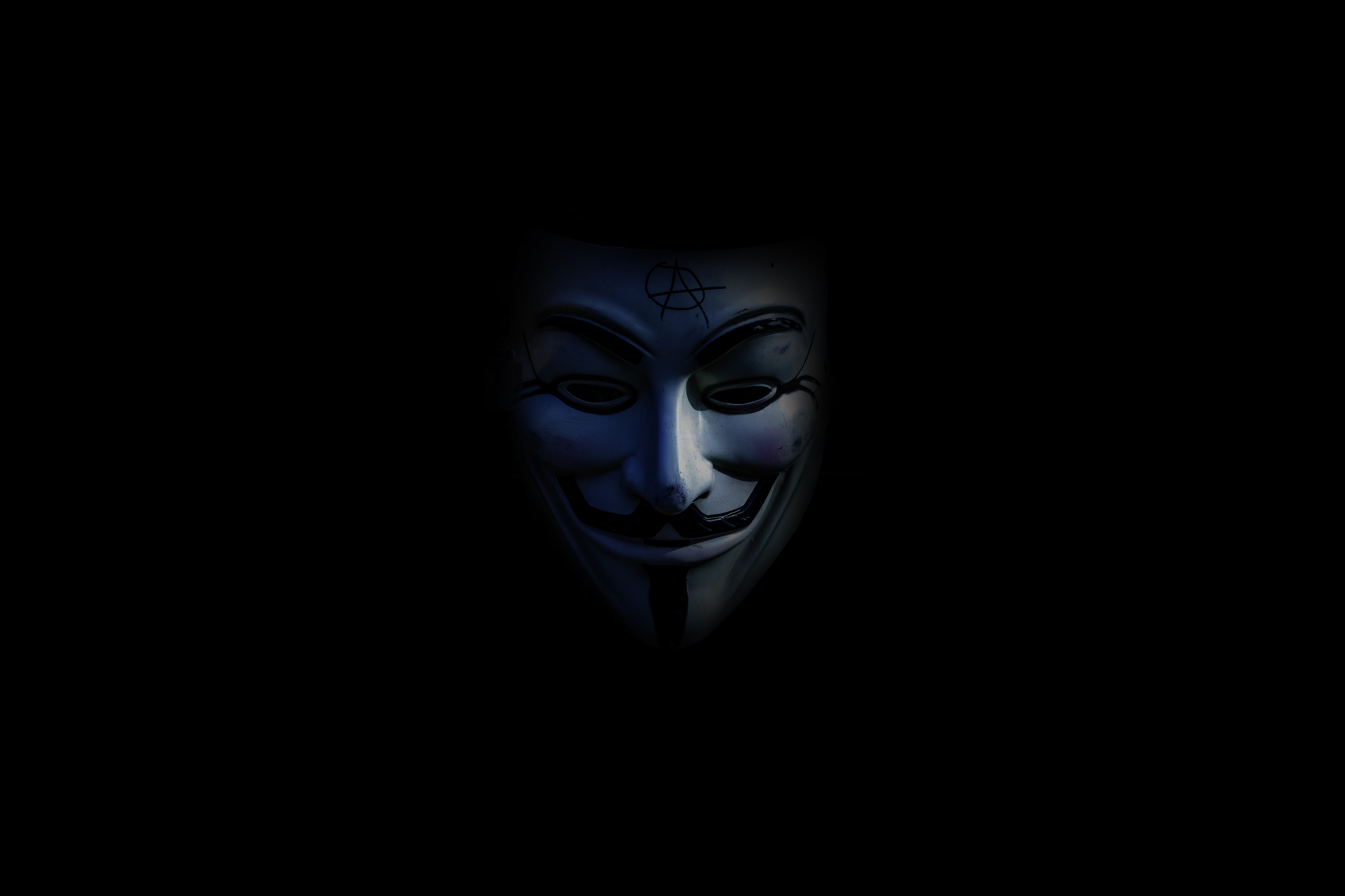 Anonymous тёмный фон