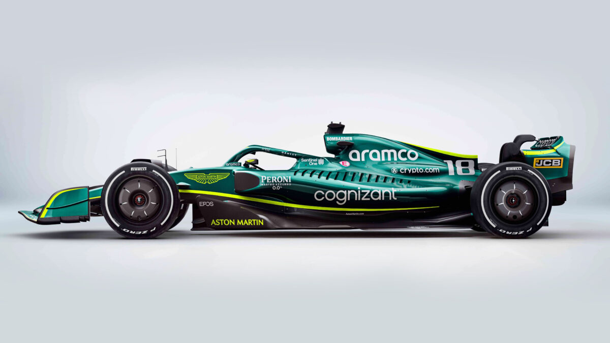 Aston Martin AMR22 болид Формулы 1 2022 года