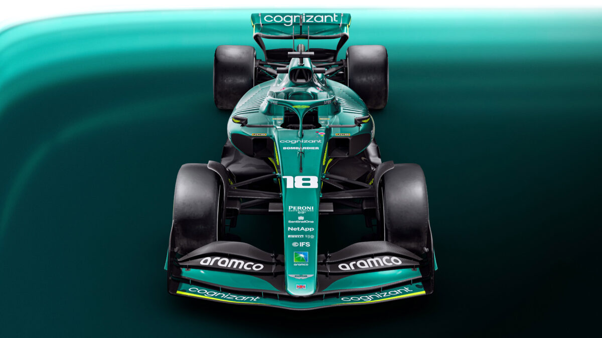 Aston Martin AMR22 болид команды F1 в сезоне 2022