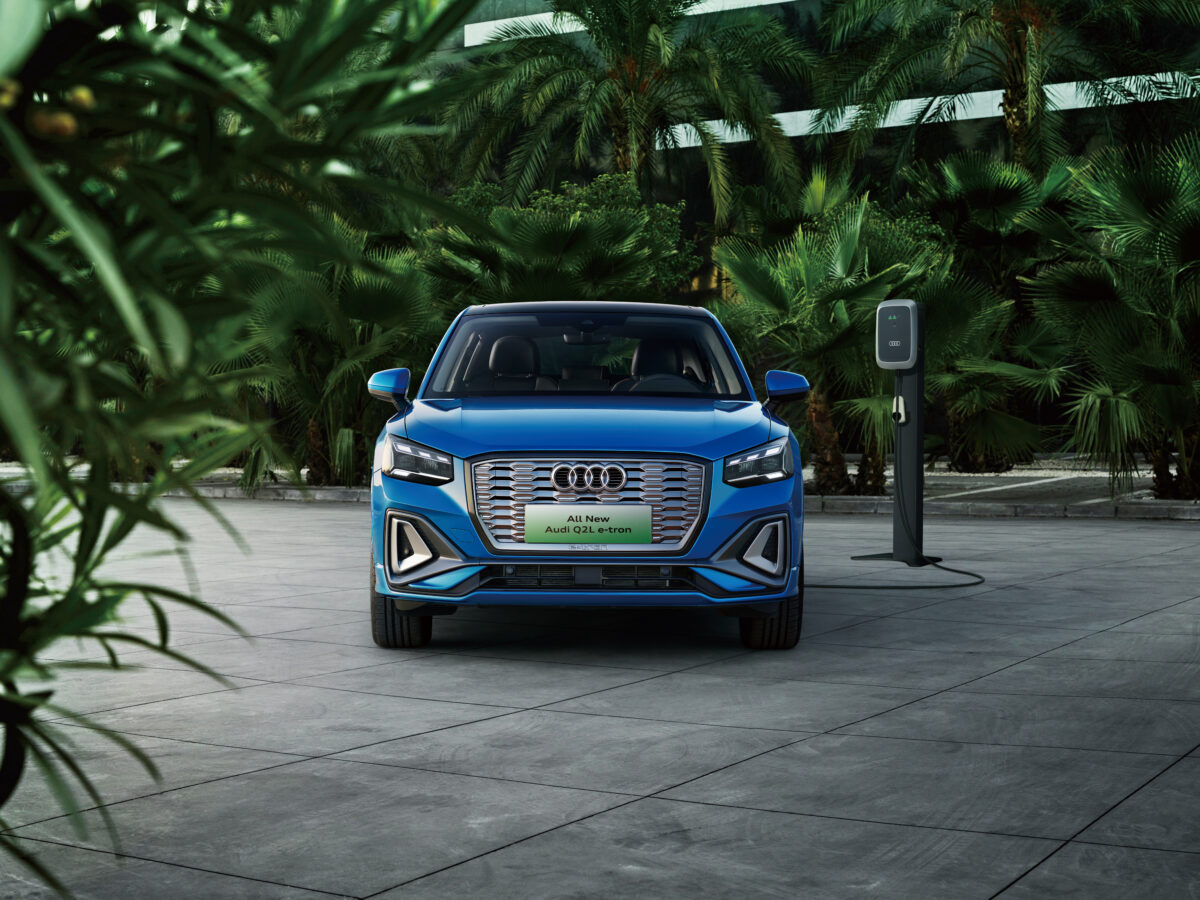 Audi Q2 L E tron