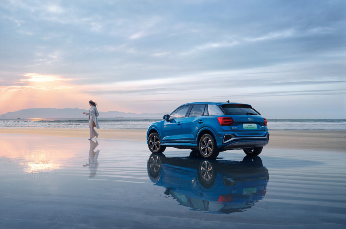 Audi Q2 L E tron 3