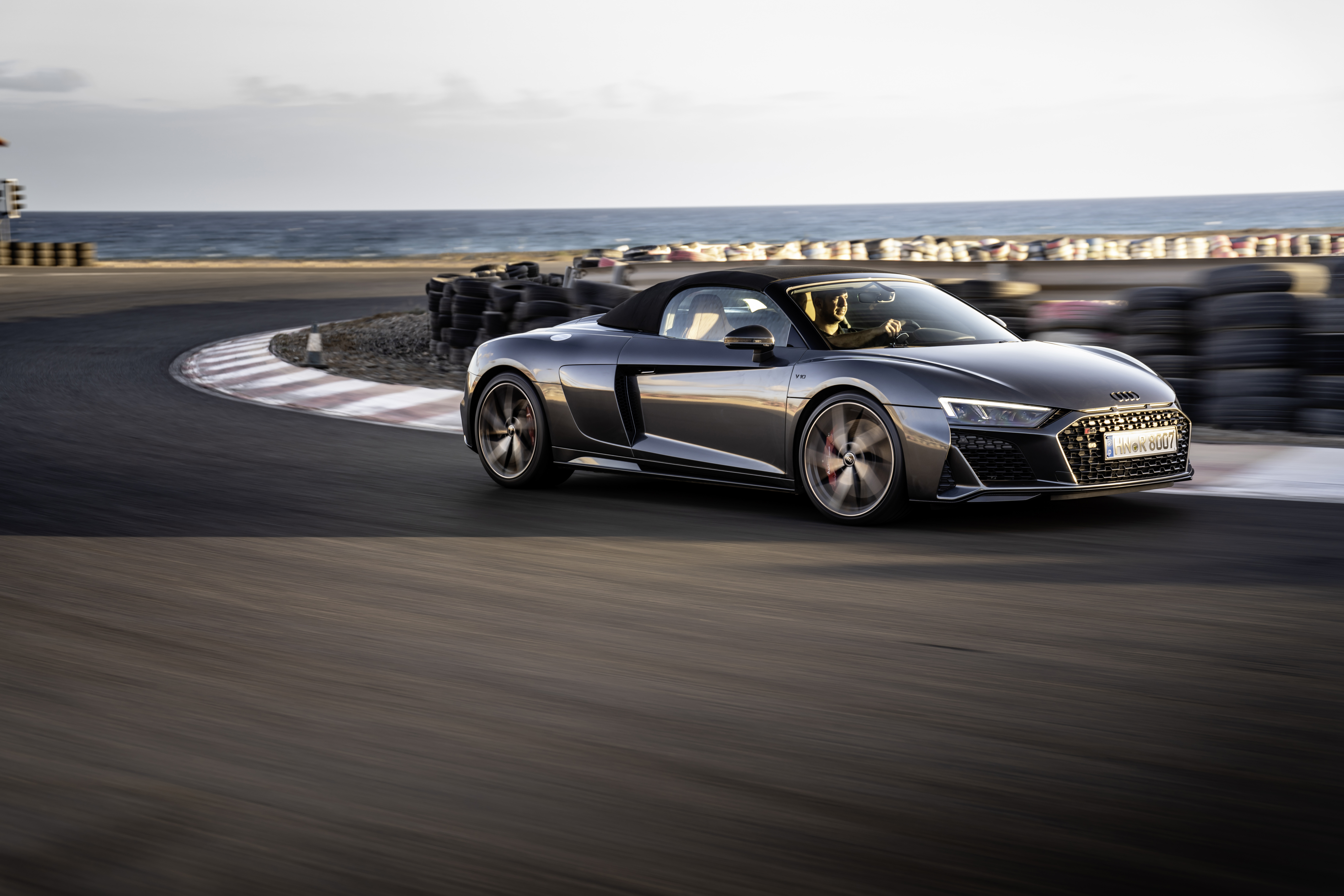 Audi R8 V10 3