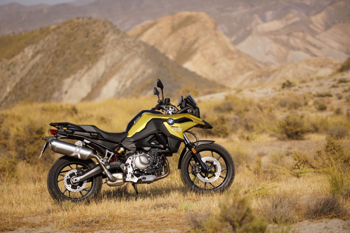 BMW F 750 GS, 2018 года вид сбоку мотоцикл