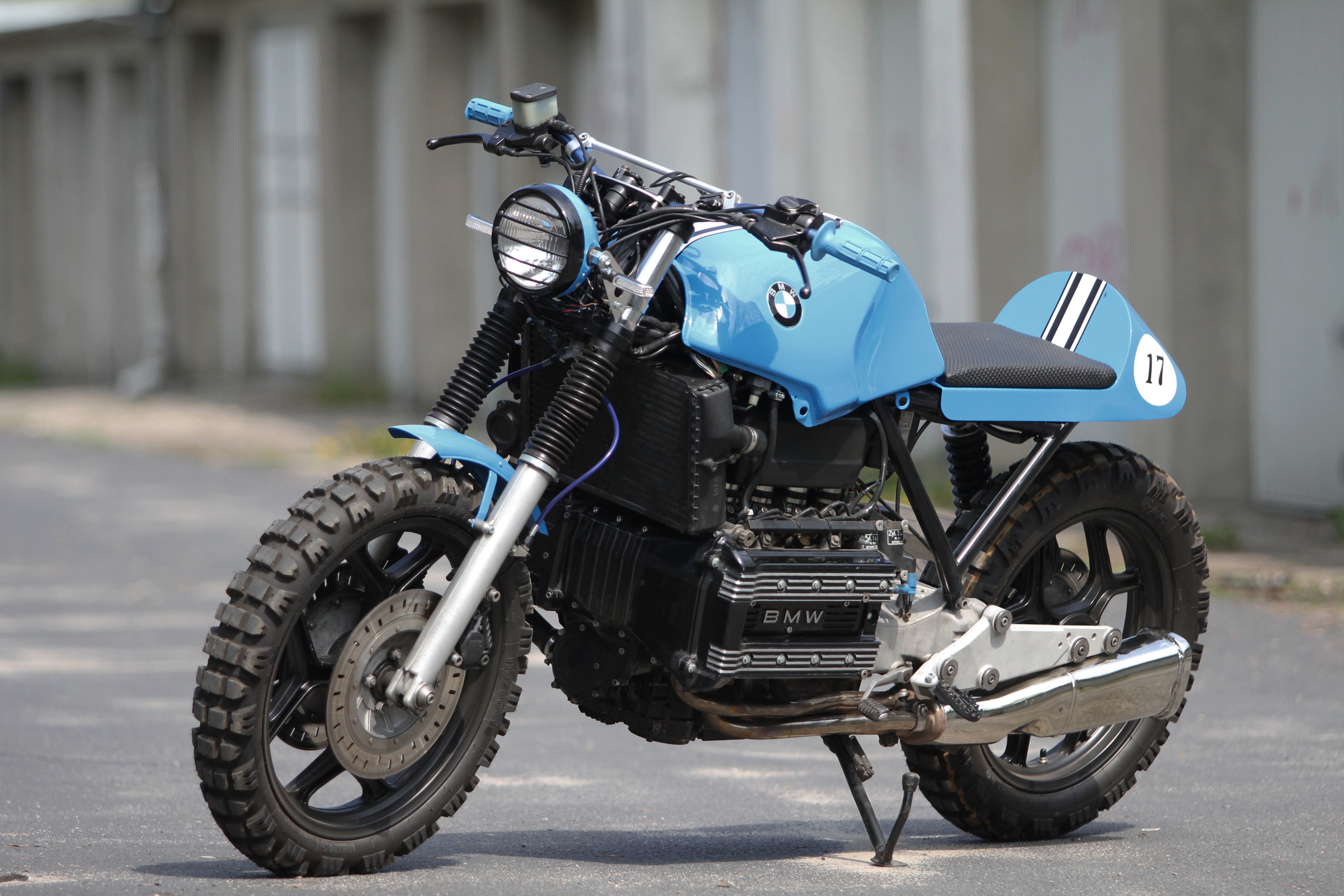 BMW K100 RS на асфальте мотоцикл