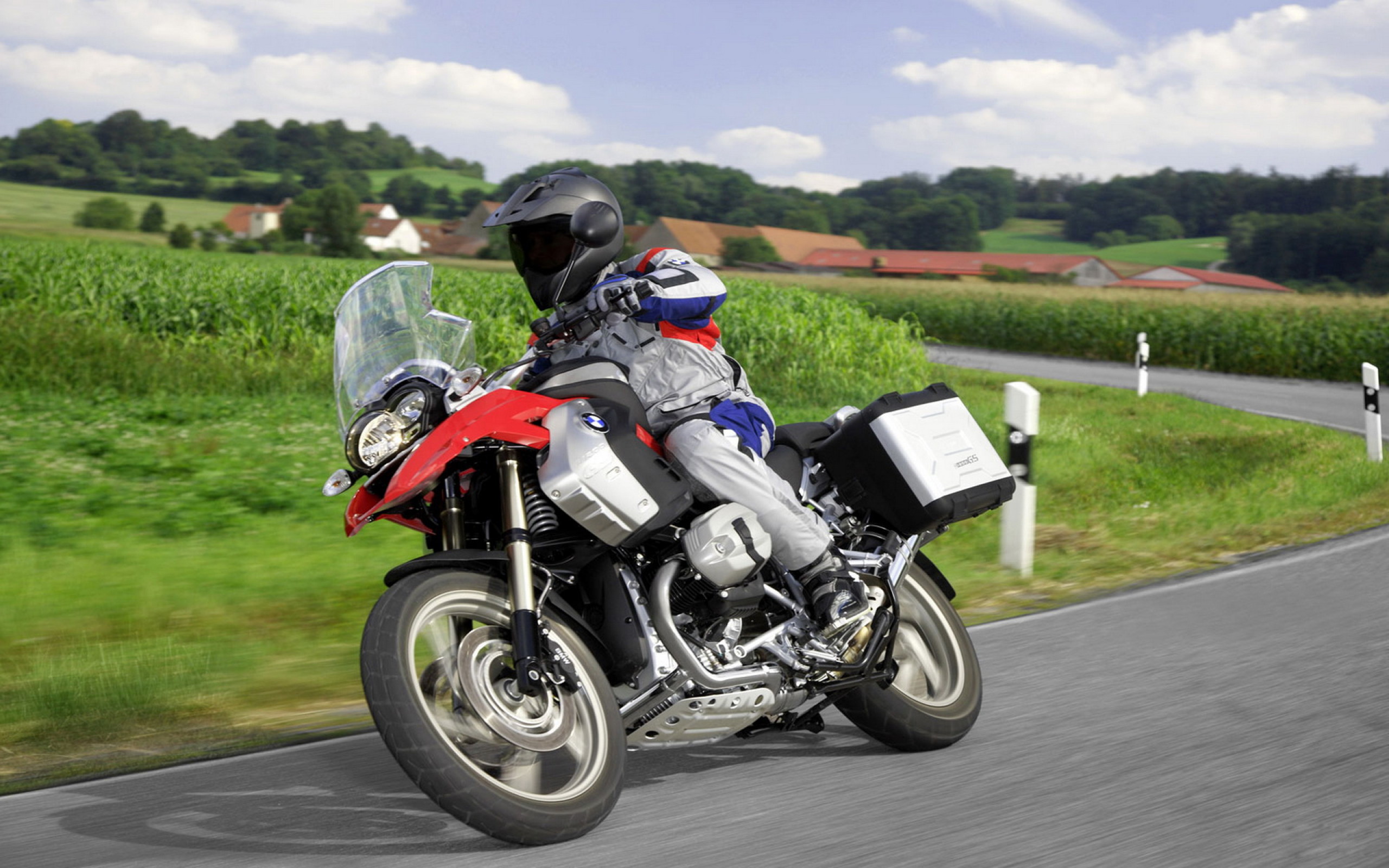 BMW R 1200 GS на природе