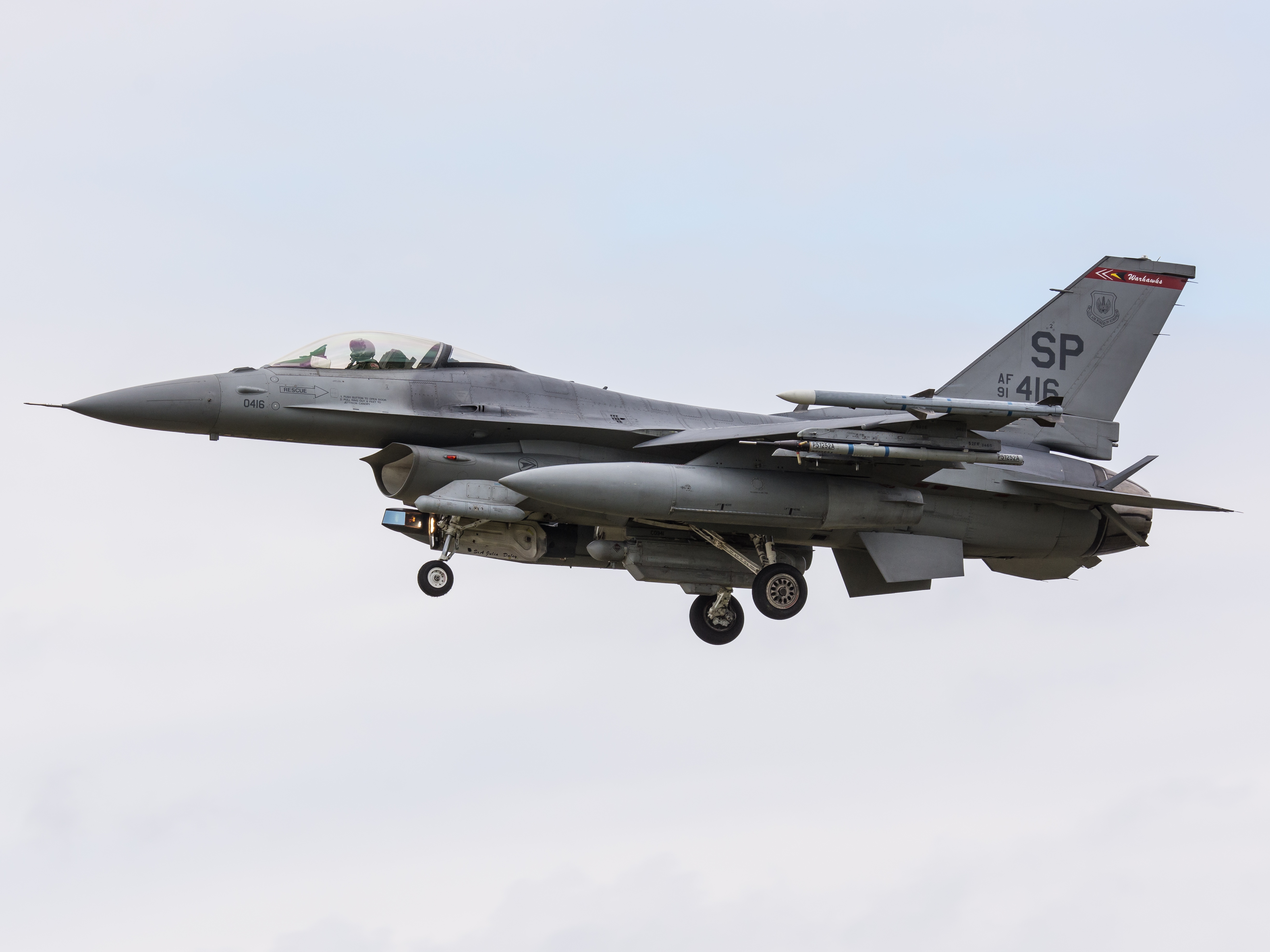 F 16 Fighting Falcon истребитель 4