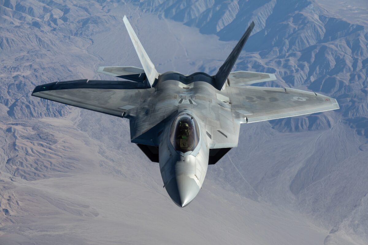F 22 Raptor истребитель 4