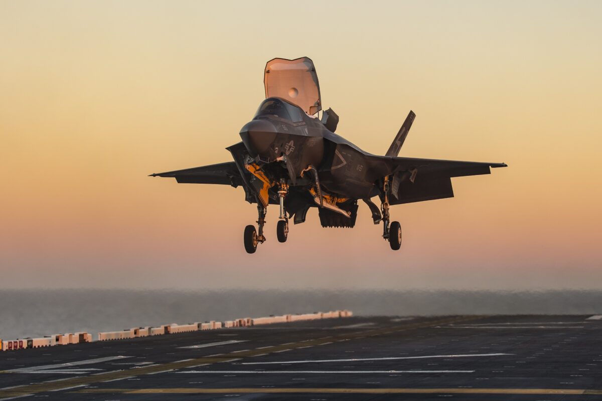 F 35 Lightning II истребитель 2