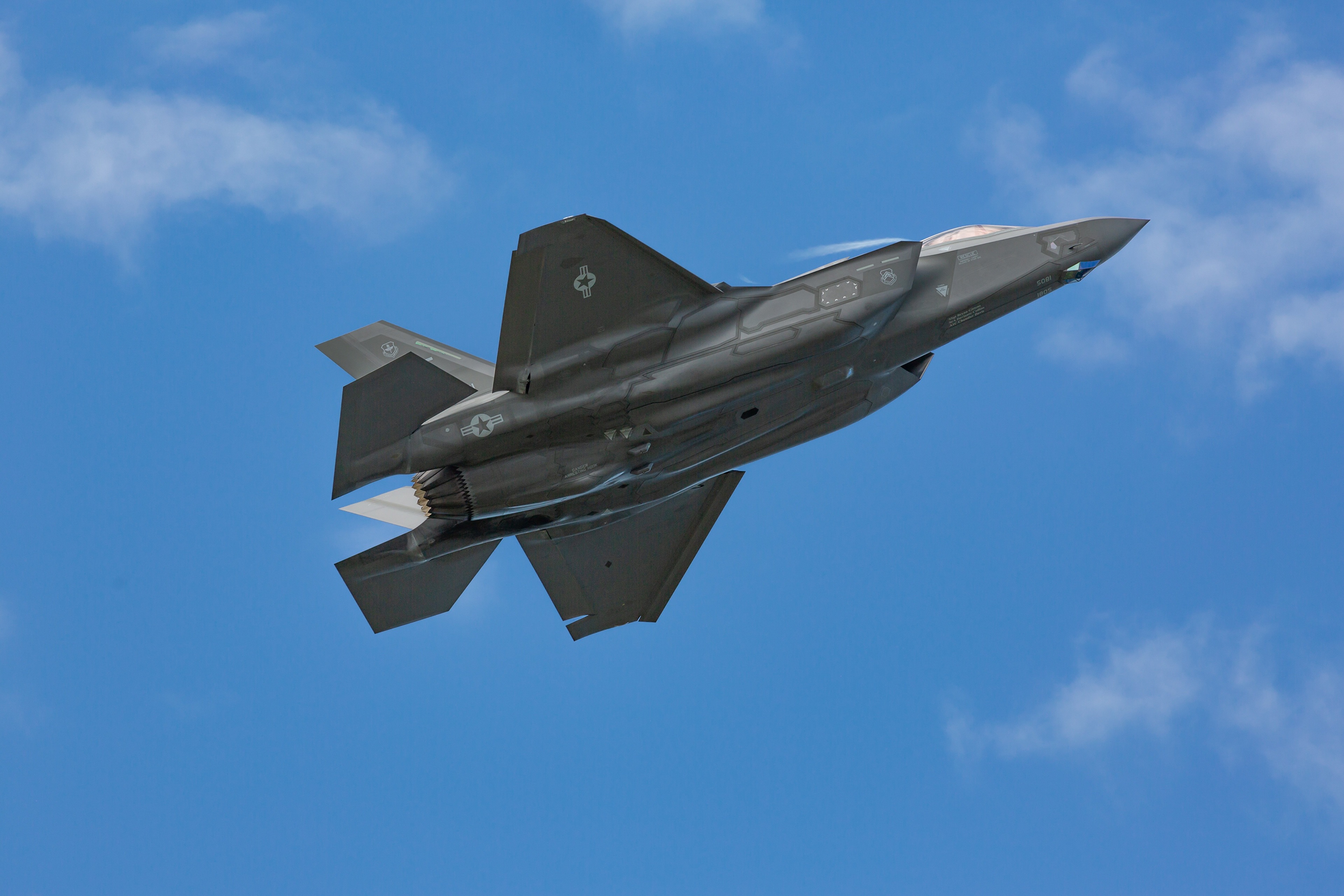F 35 Lightning II истребитель 9