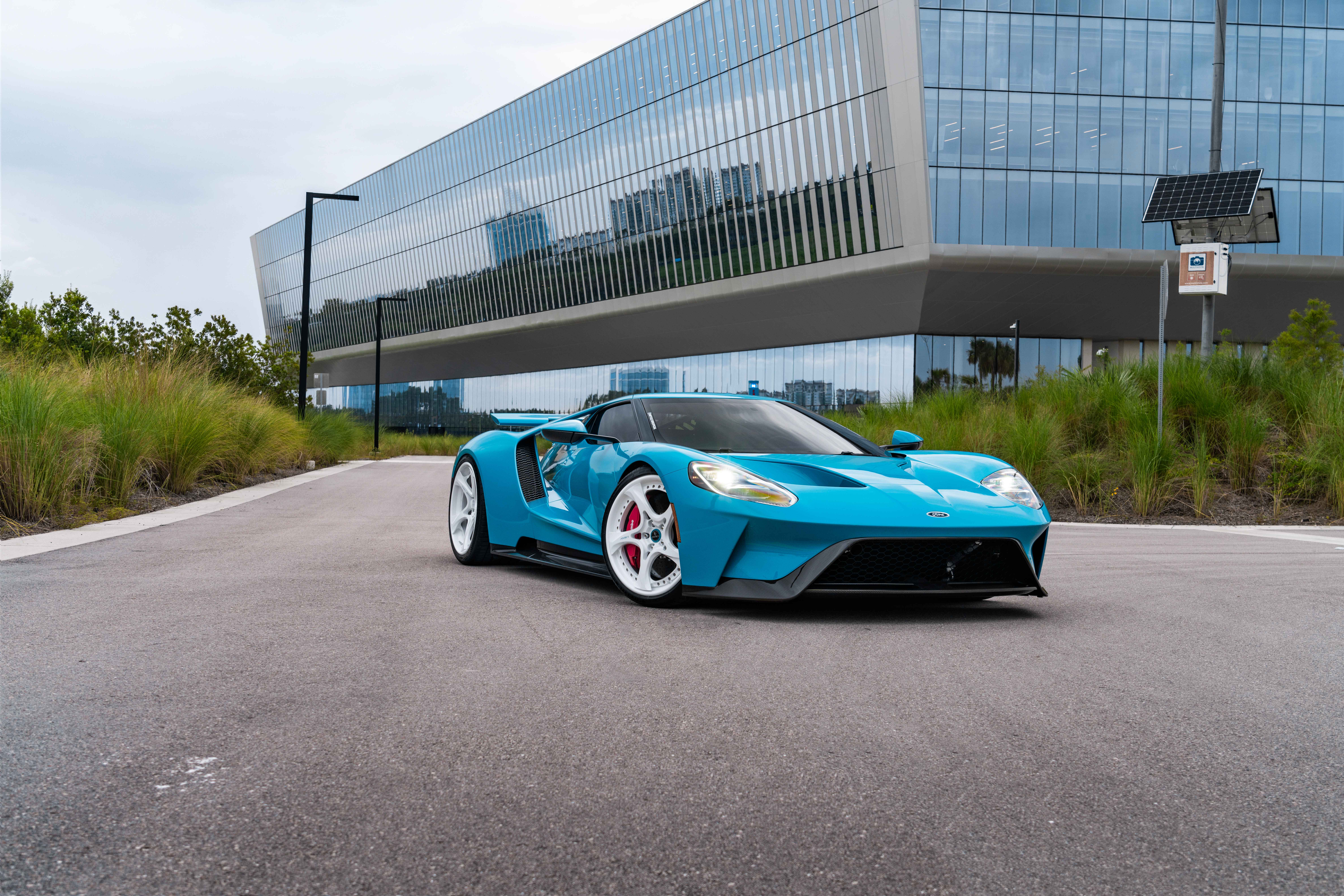 Ford GT