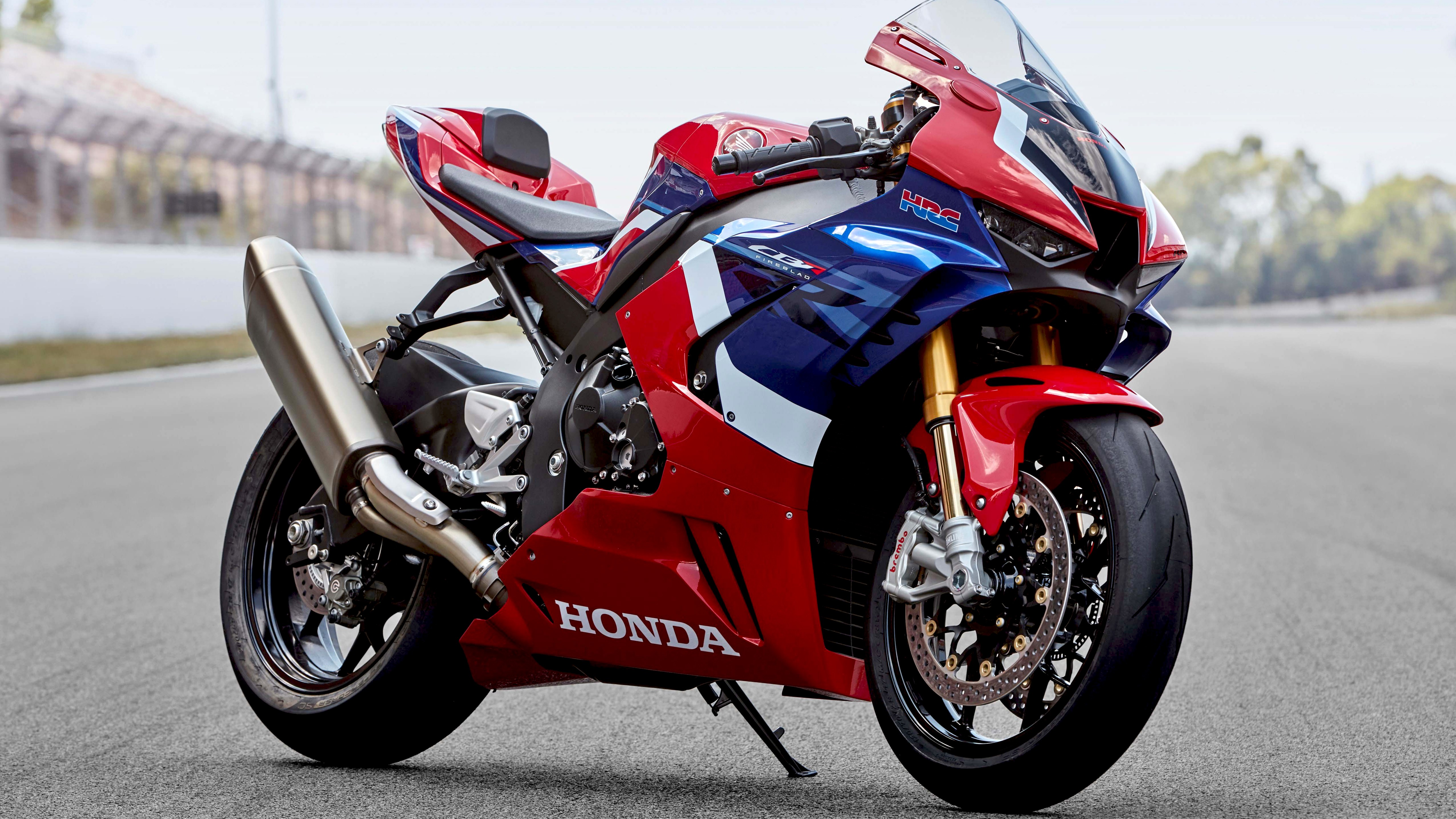 Honda CBR1000RR R SP, 2020 года спортивный мотоцикл