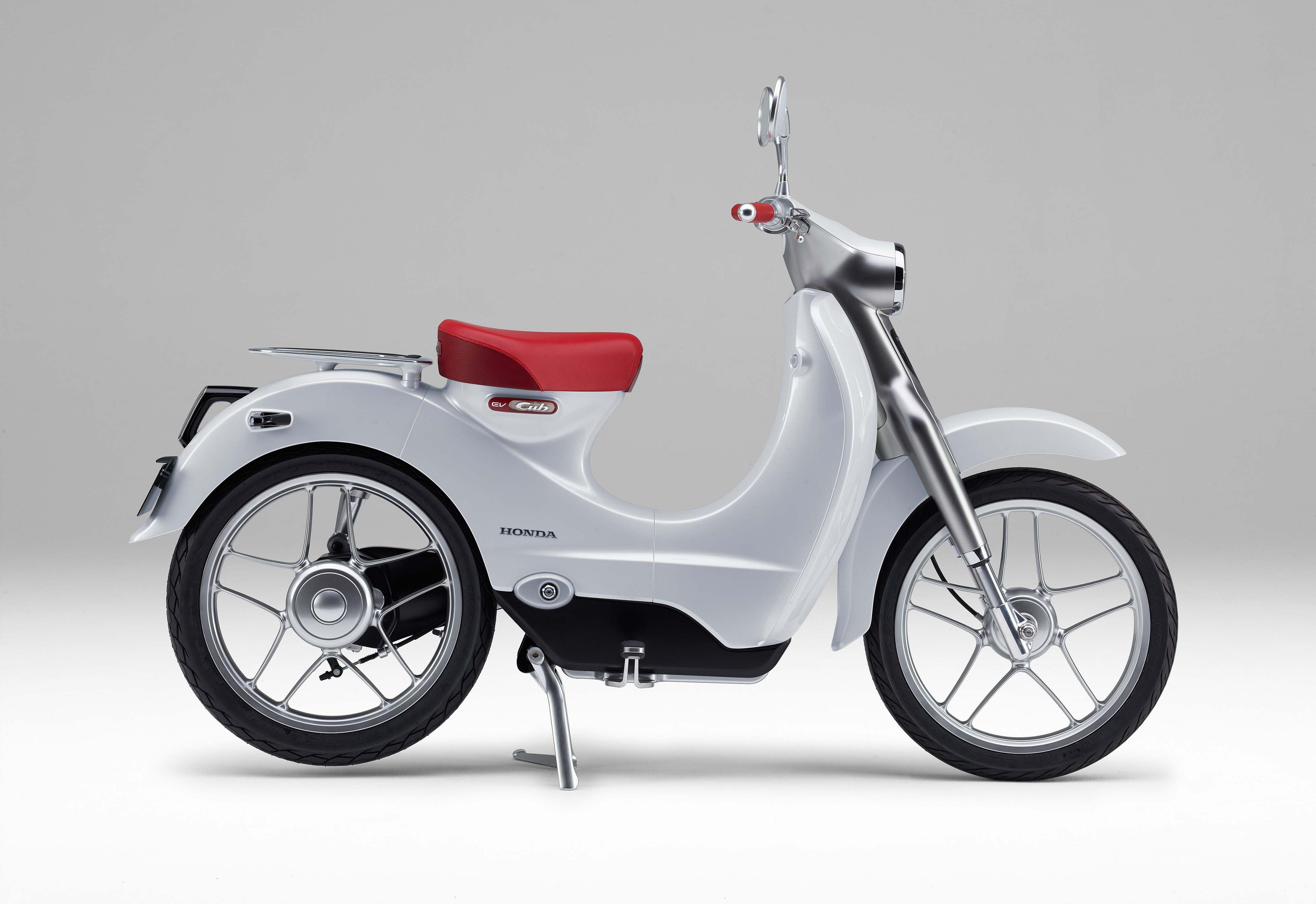Honda EV Cub, 2018 года электрический мотоцикл