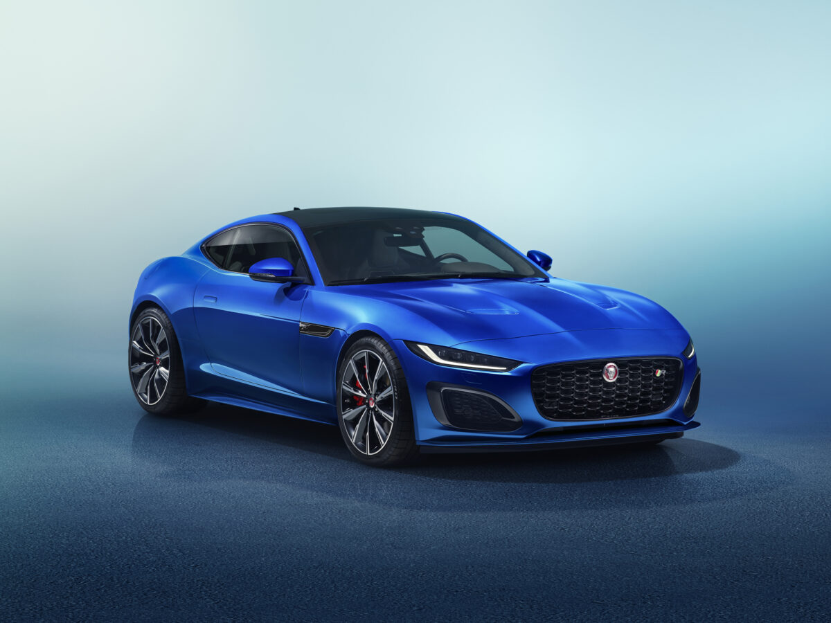 Jaguar F Type R 2