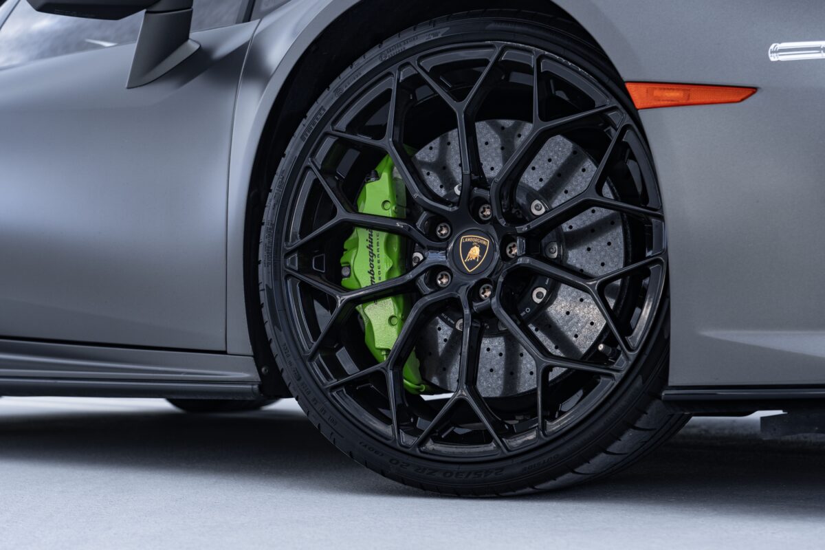 Lamborghini Huracan 4