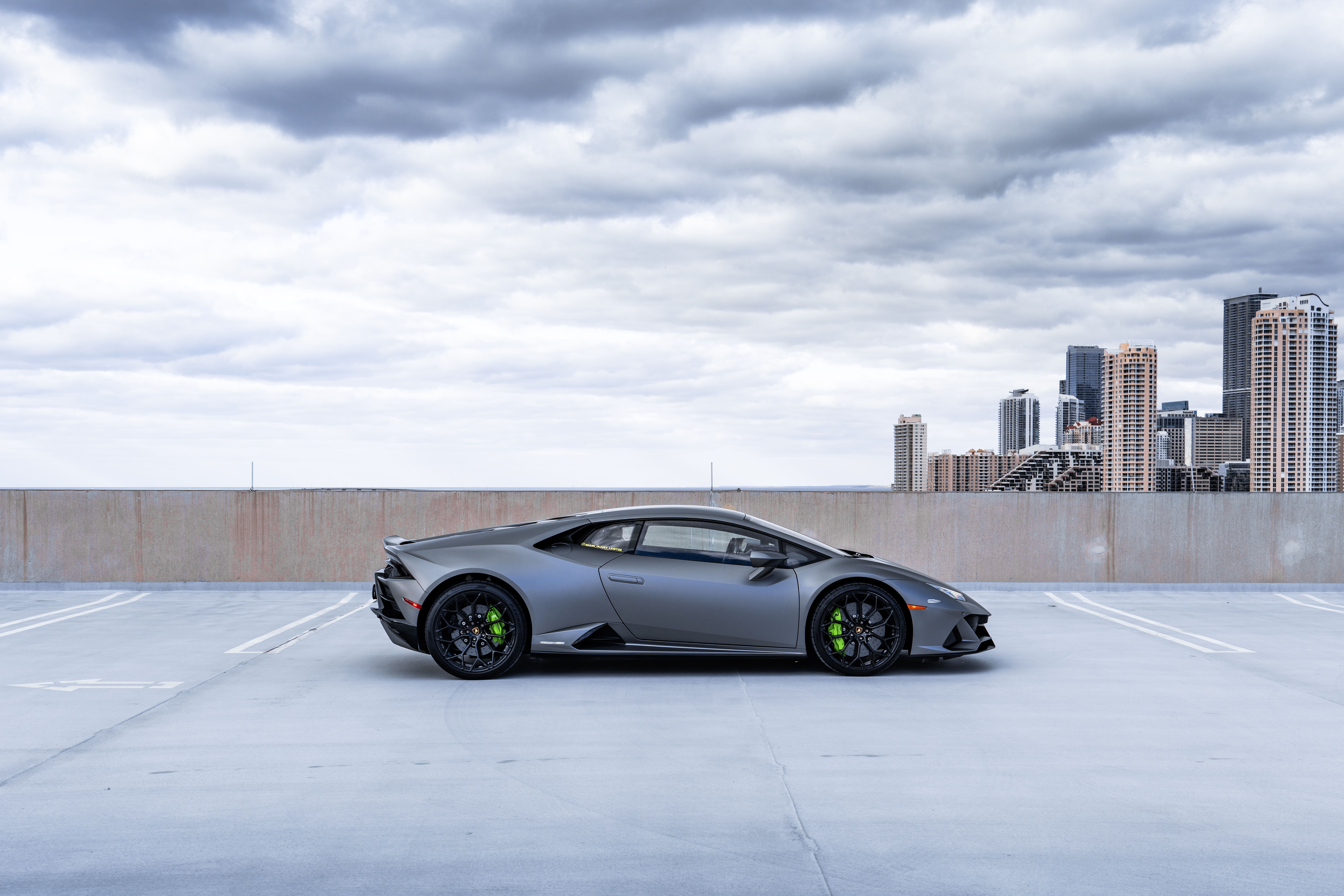 Lamborghini Huracan 5
