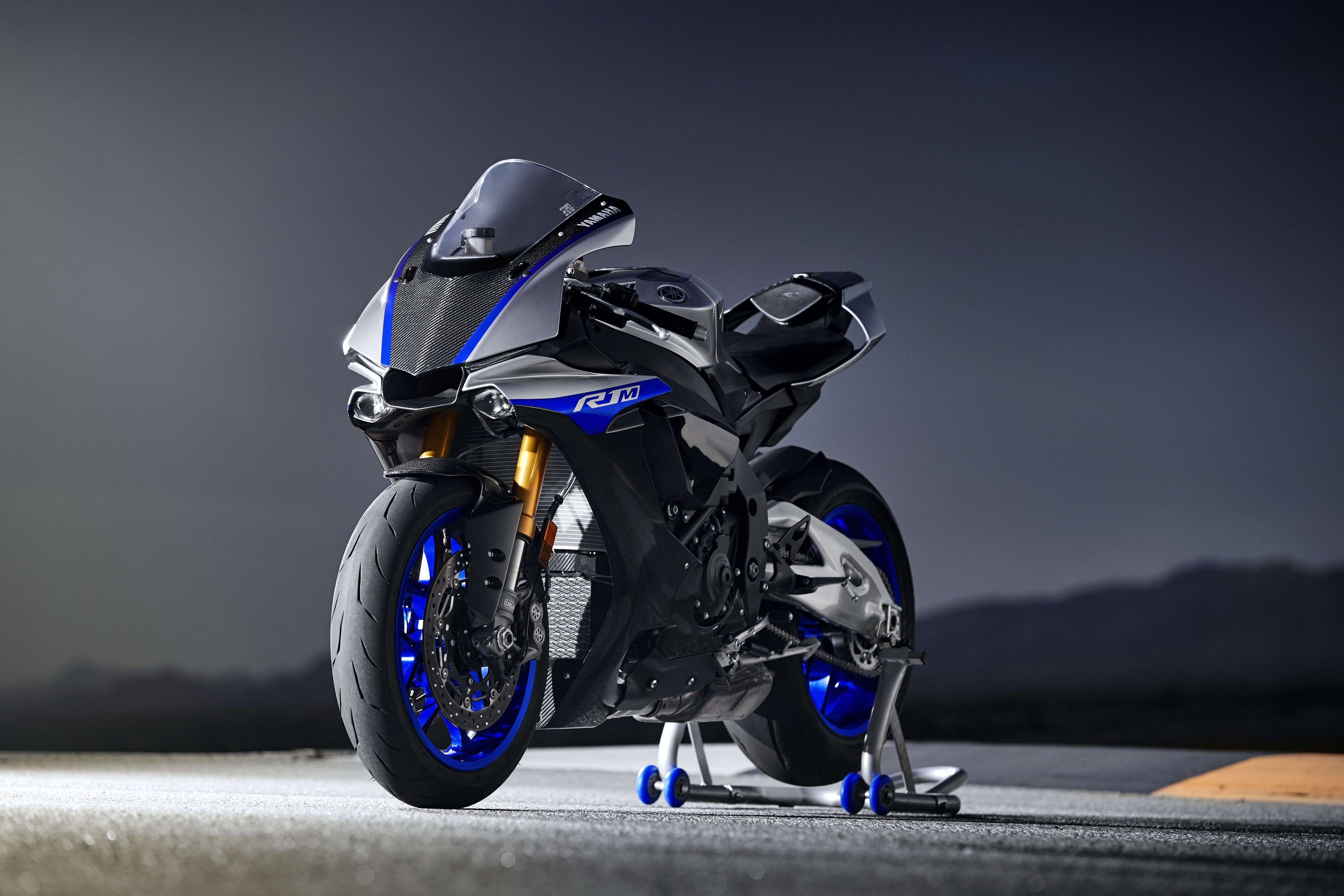 Мототехника стильный новый мотоцикл Yamaha YZF R1M, 2018 года