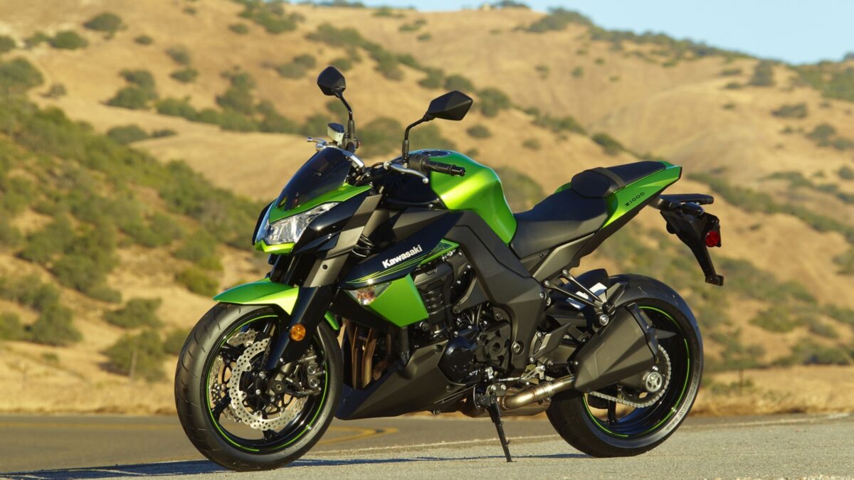 Мототехника стильный зеленый мотоцикл Kawasaki z1000
