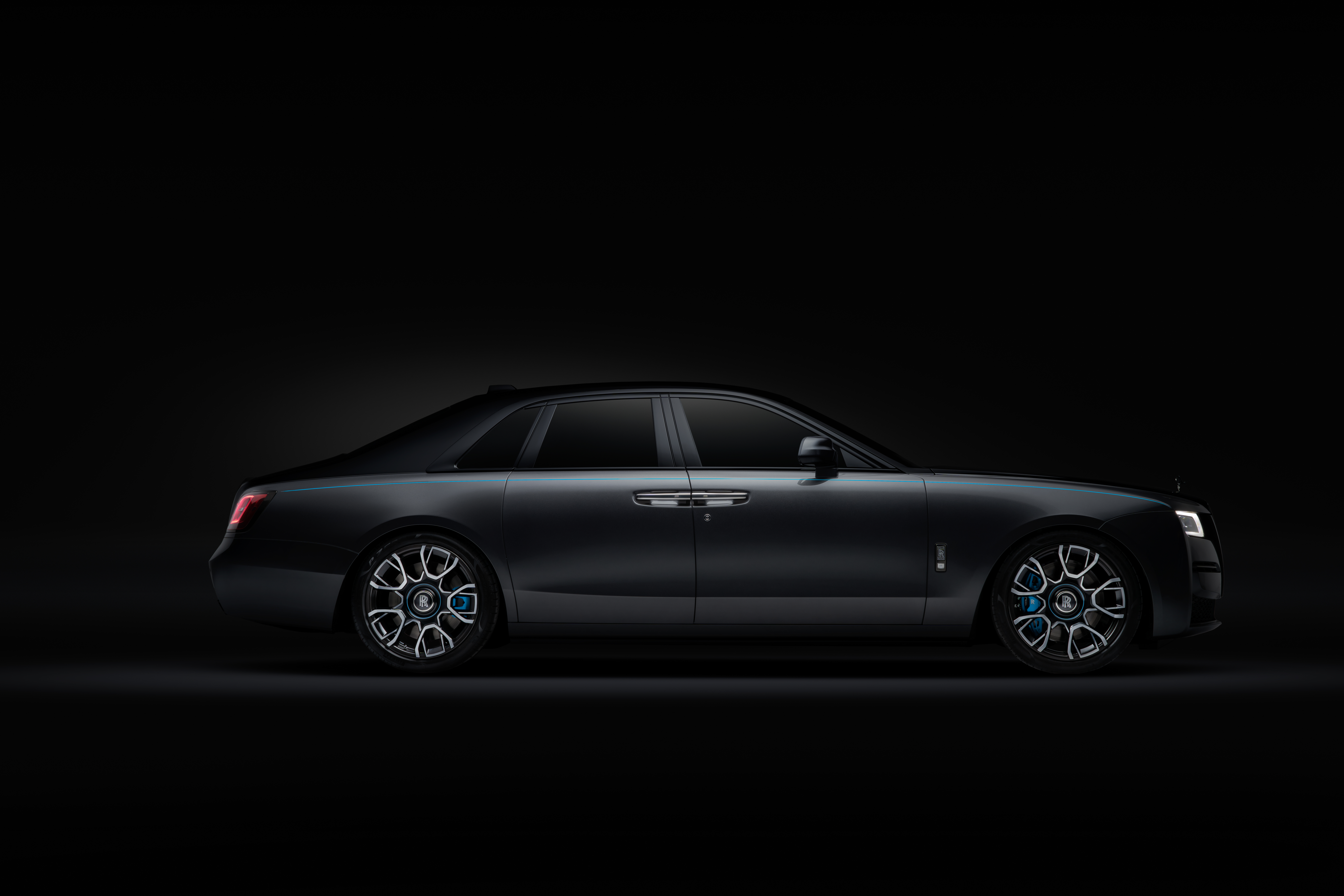 Rolls Royce Black Badge Ghost 2