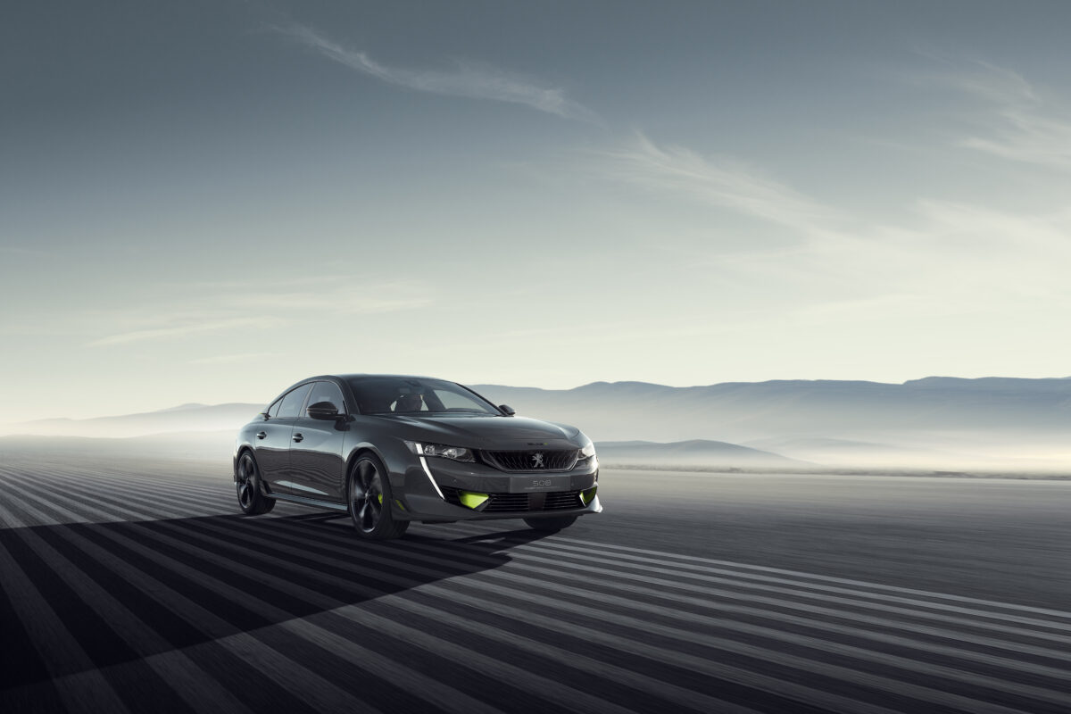 Серебристый Peugeot 508 3