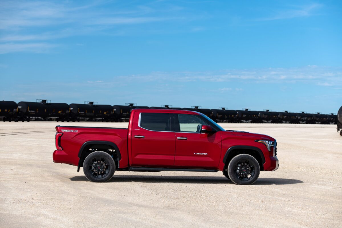 Toyota Tundra Limited CrewMax