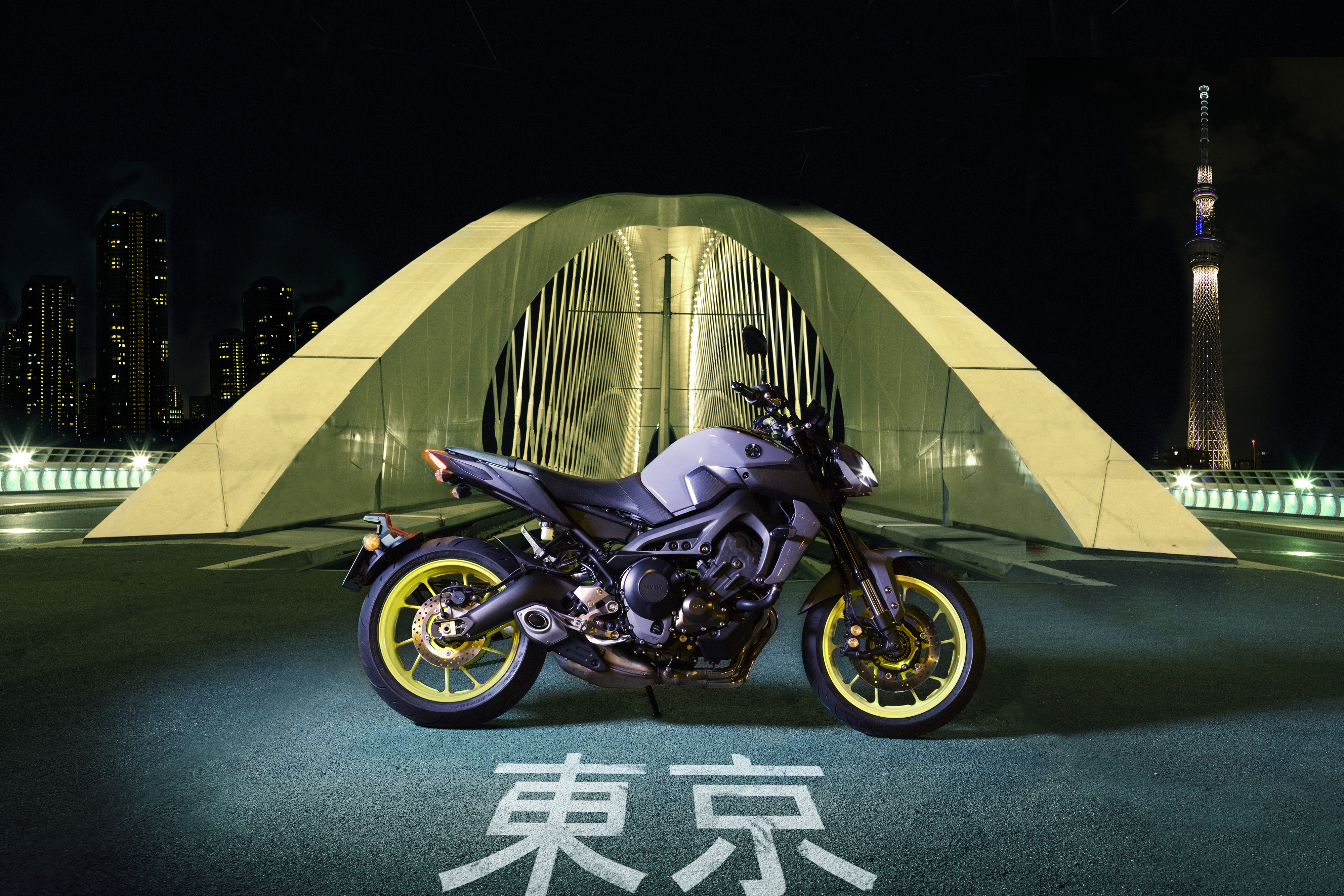 Yamaha MT 09 мотоцикл